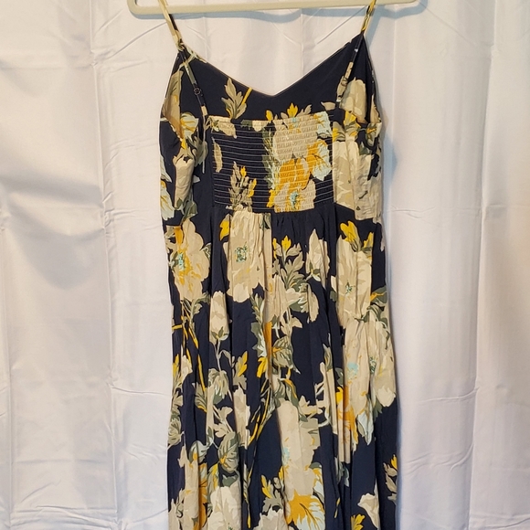 GAP Fit and Flare Sundress Size Large - Picture 2 of 7
